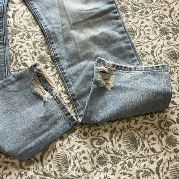 NWOT Levi’s middy straight women’s Jeans, Sz 29 - Picture 2 of 6